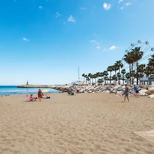 Puerto Marinero En El Puerto Marina De En El Corazón De La Costa Del Sol. Apartamento