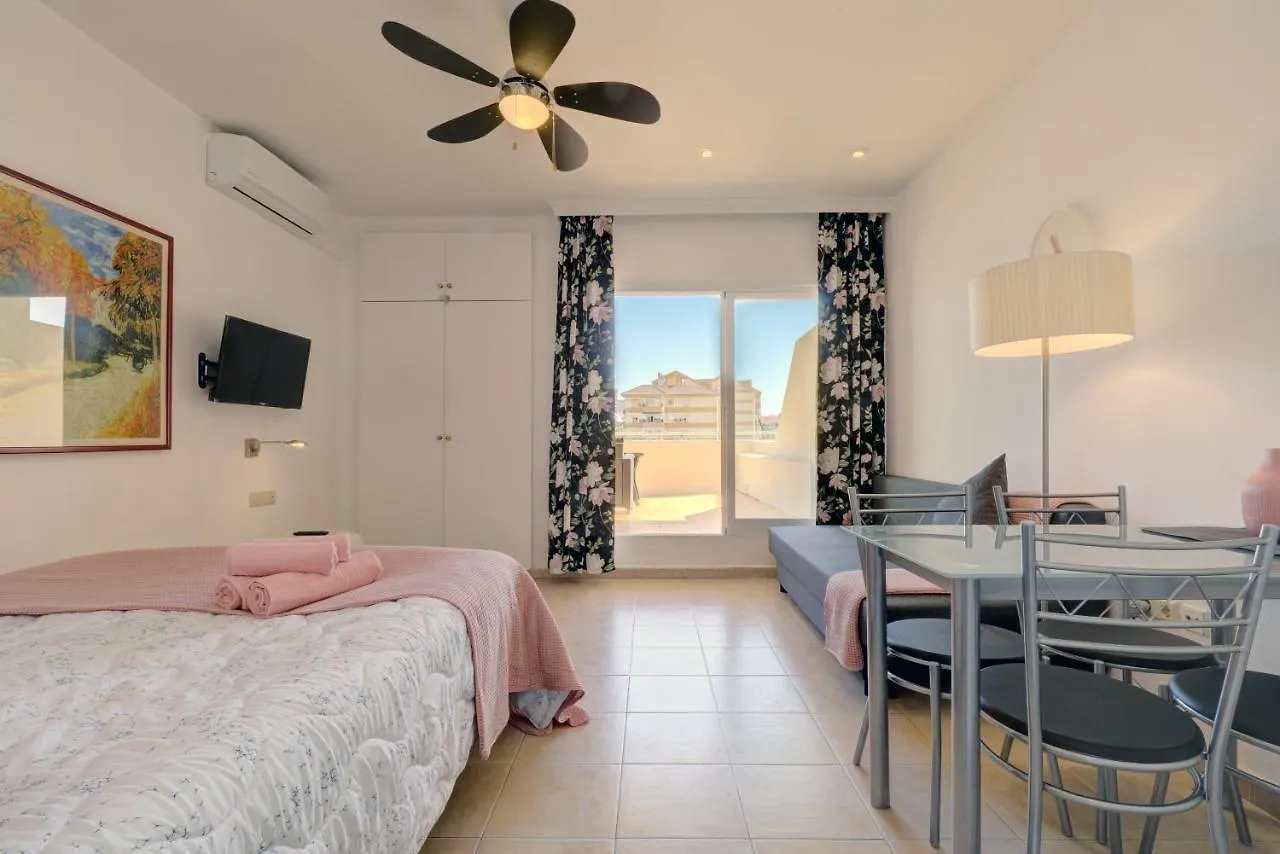 075 - Sea View Studio In Benal Beach Holiday Complex Benalmadena