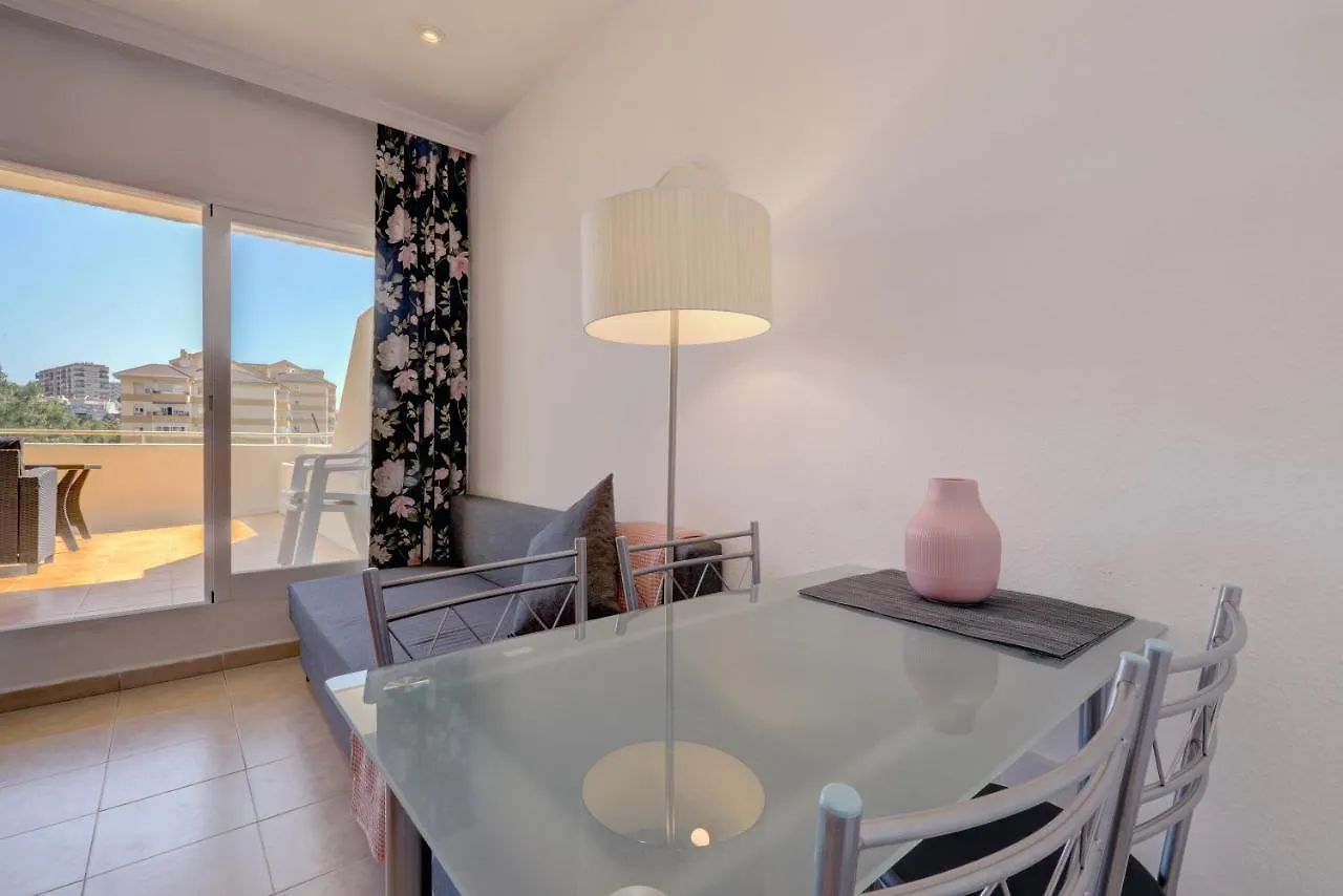 Apartamento 075 - Sea View Studio In Benal Beach Holiday Complex Benalmádena España
